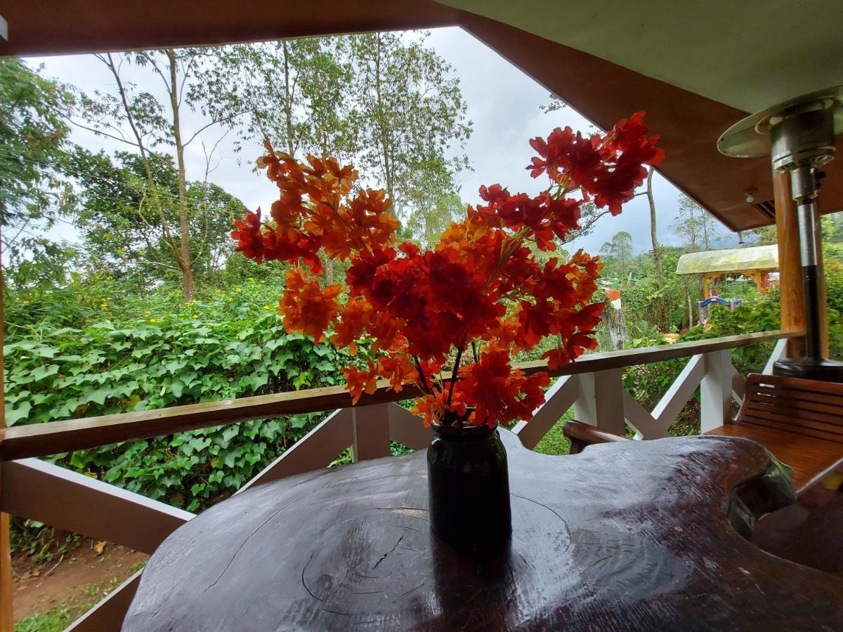 Dahilayan Comfy Cabin Manolo Fortich 外观 照片